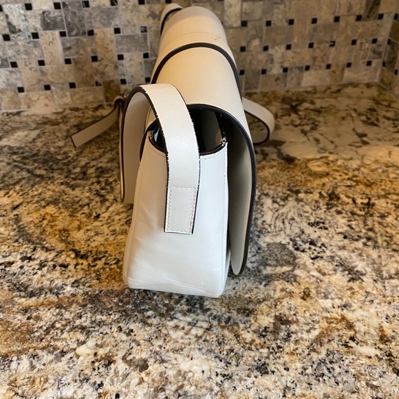 Vittoria Napoli - Made in Italy - Cream Purse - Picture 4 of 6